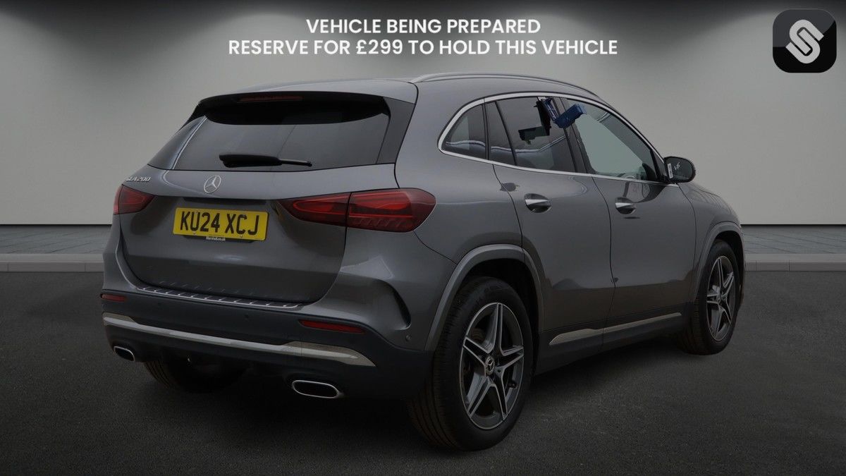 Mercedes-Benz GLA Image 4