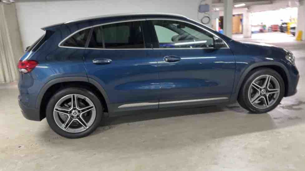 More views of Mercedes-Benz GLA