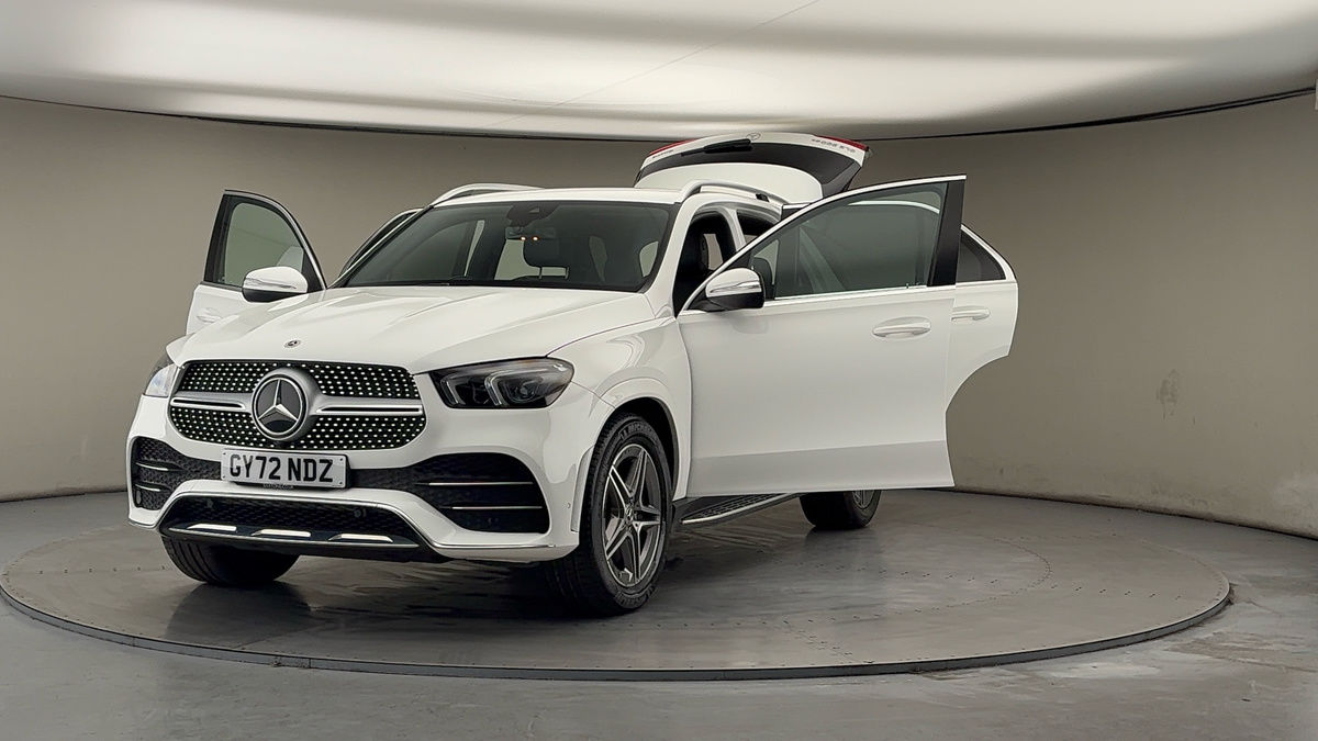 More views of Mercedes-Benz GLE