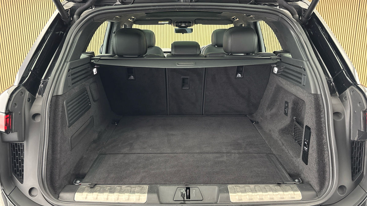 Land Rover Range Rover Sport Image 11