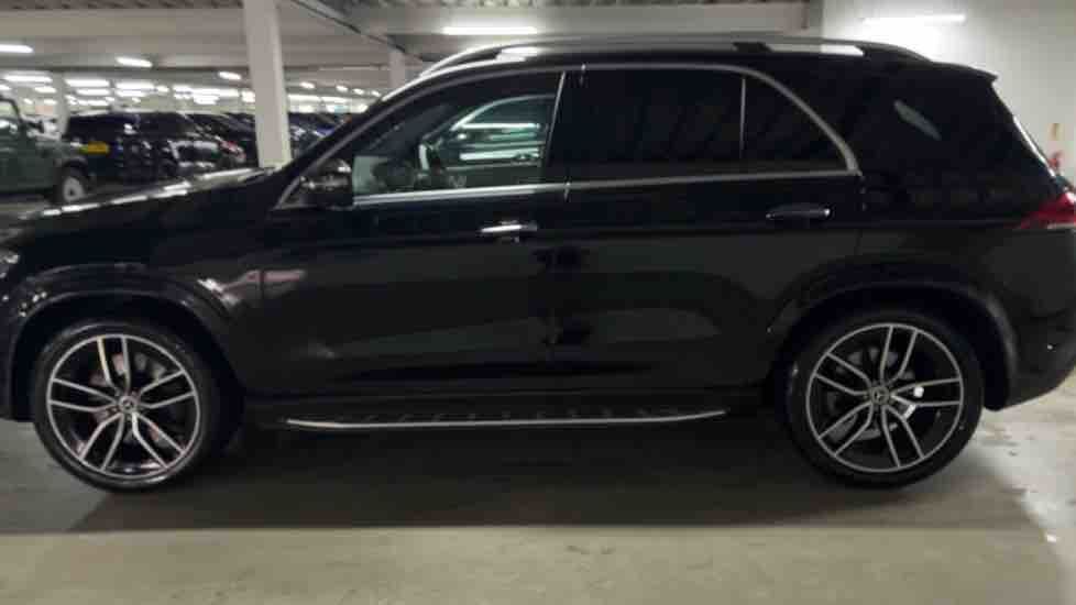 More views of Mercedes-Benz GLE