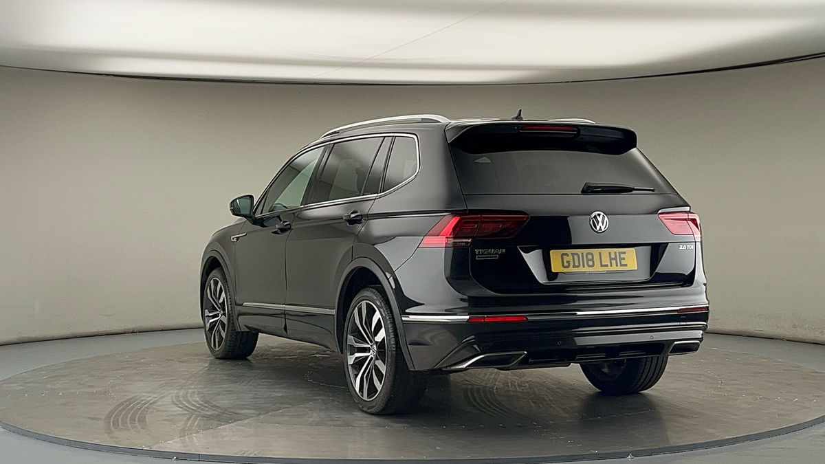 More views of Volkswagen Tiguan Allspace