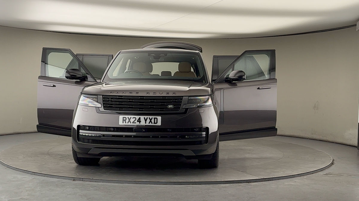 More views of Land Rover Range Rover