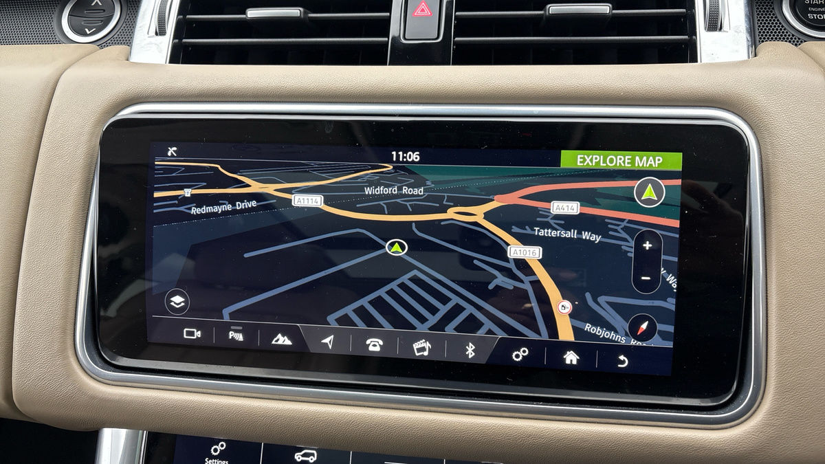 Land Rover Range Rover Sport Image 17