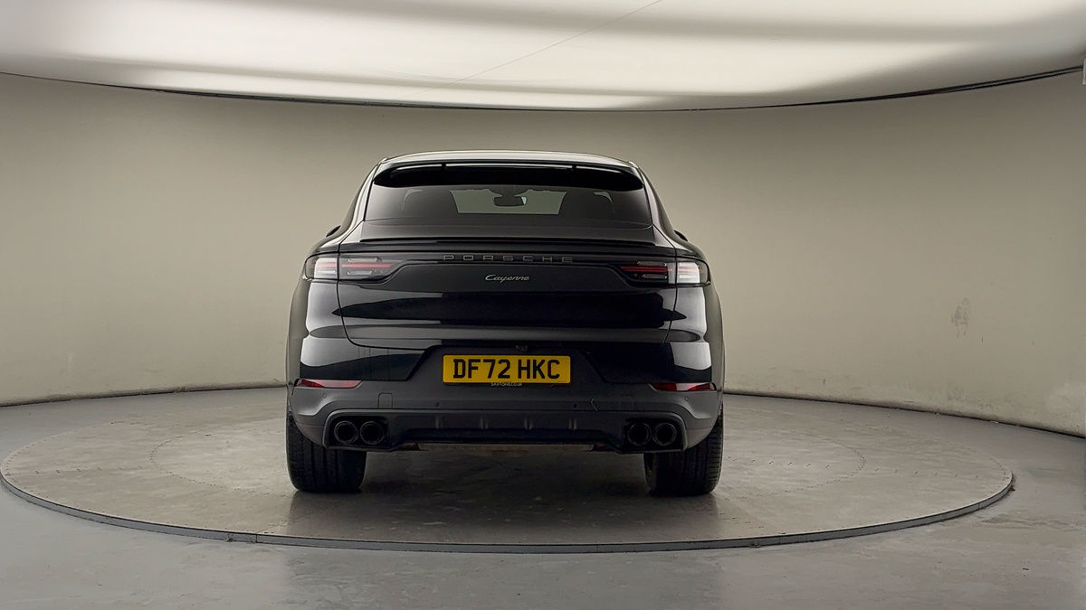 Porsche Cayenne Image 4