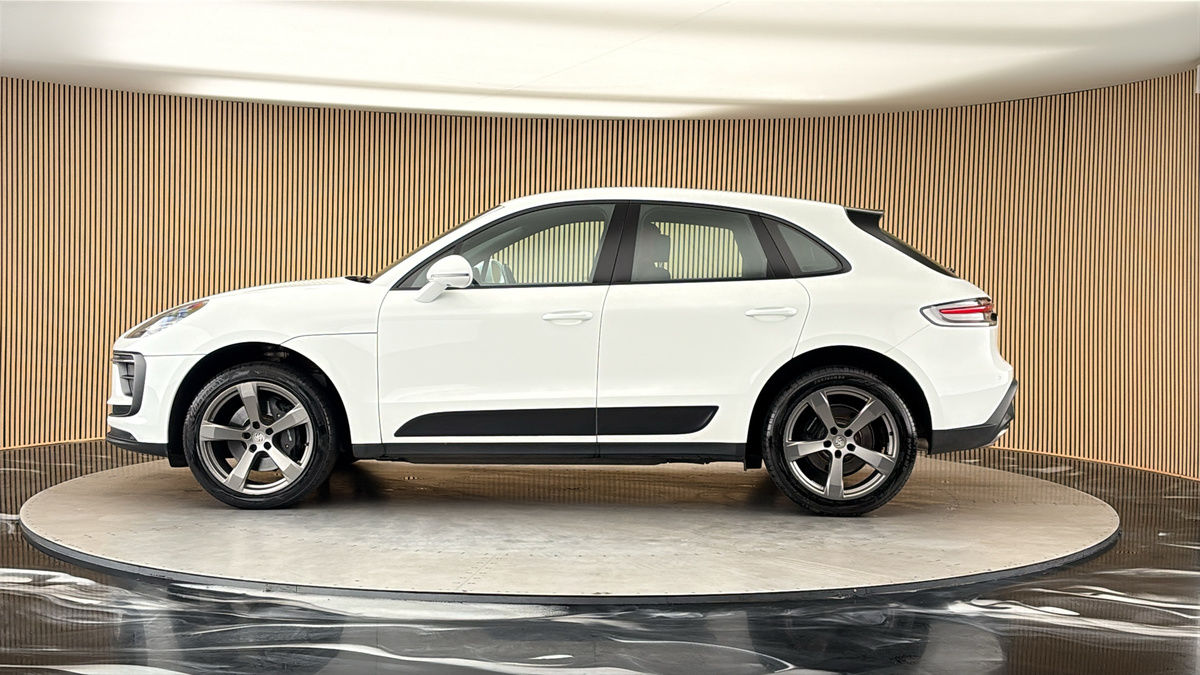 Porsche Macan Image 15