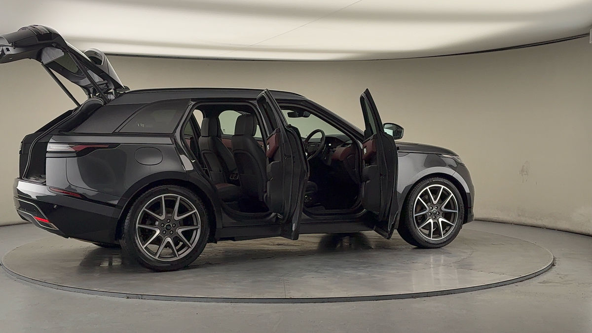 More views of Land Rover Range Rover Velar