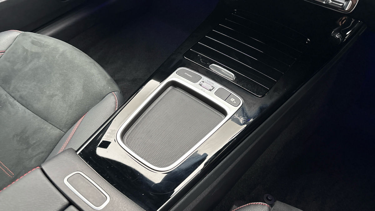 Mercedes-Benz CLA Image 18