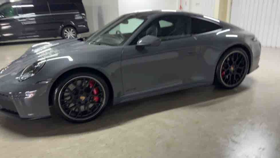 More views of Porsche 911