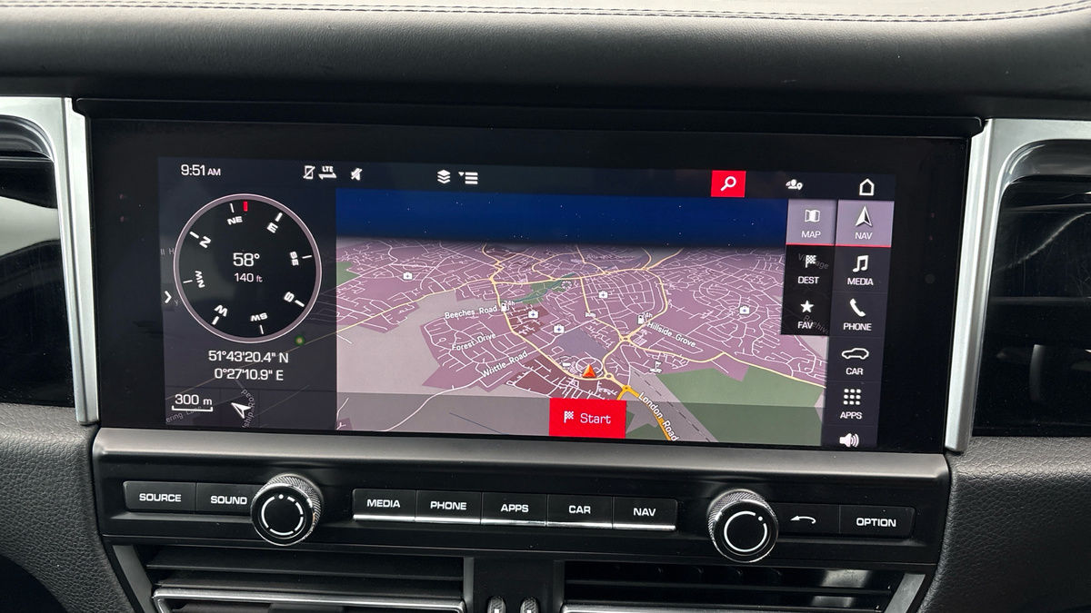 Porsche Macan Image 17