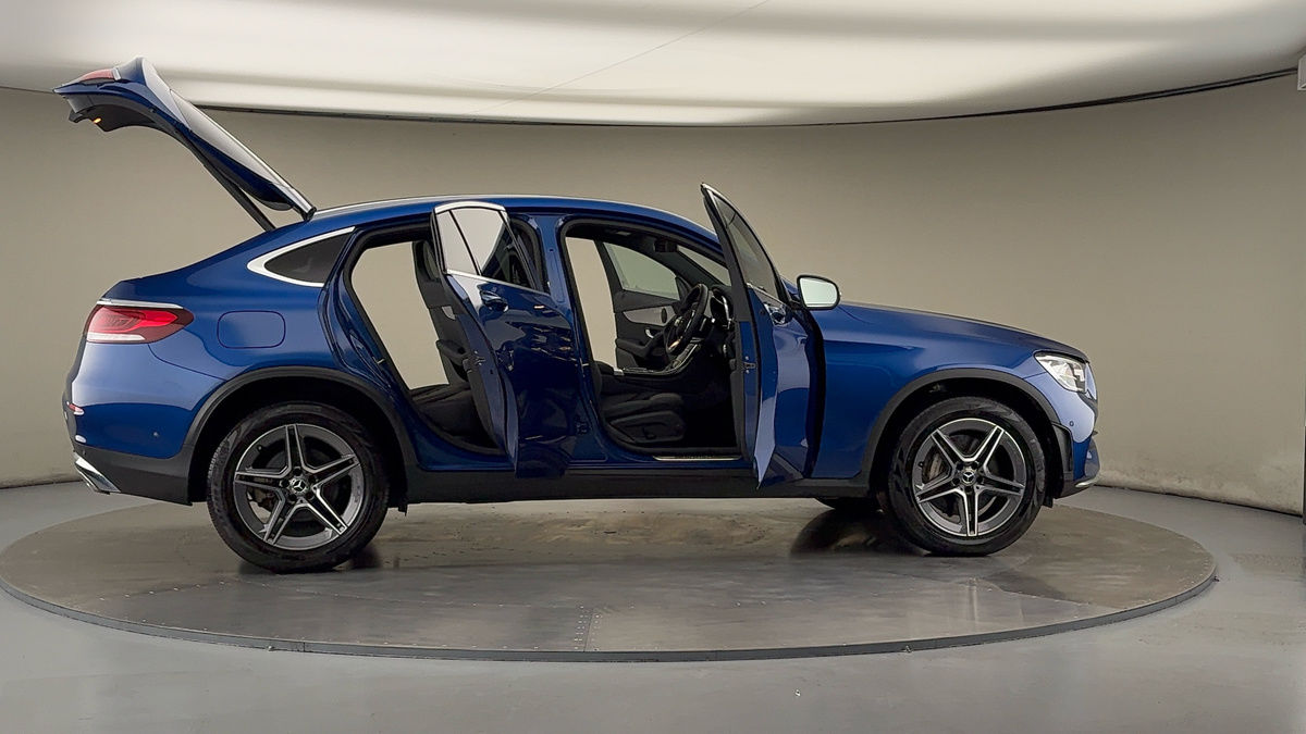 More views of Mercedes-Benz GLC