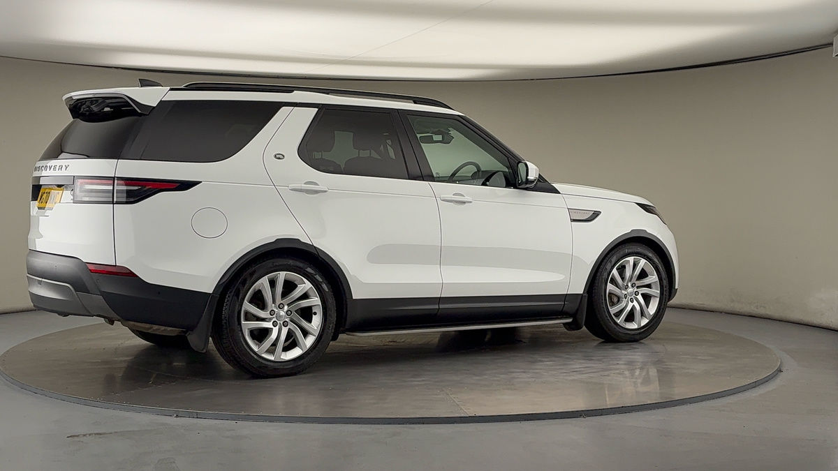 More views of Land Rover Discovery