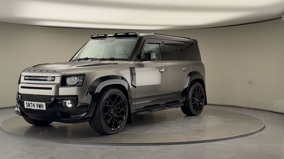 More views of Land Rover Defender 110