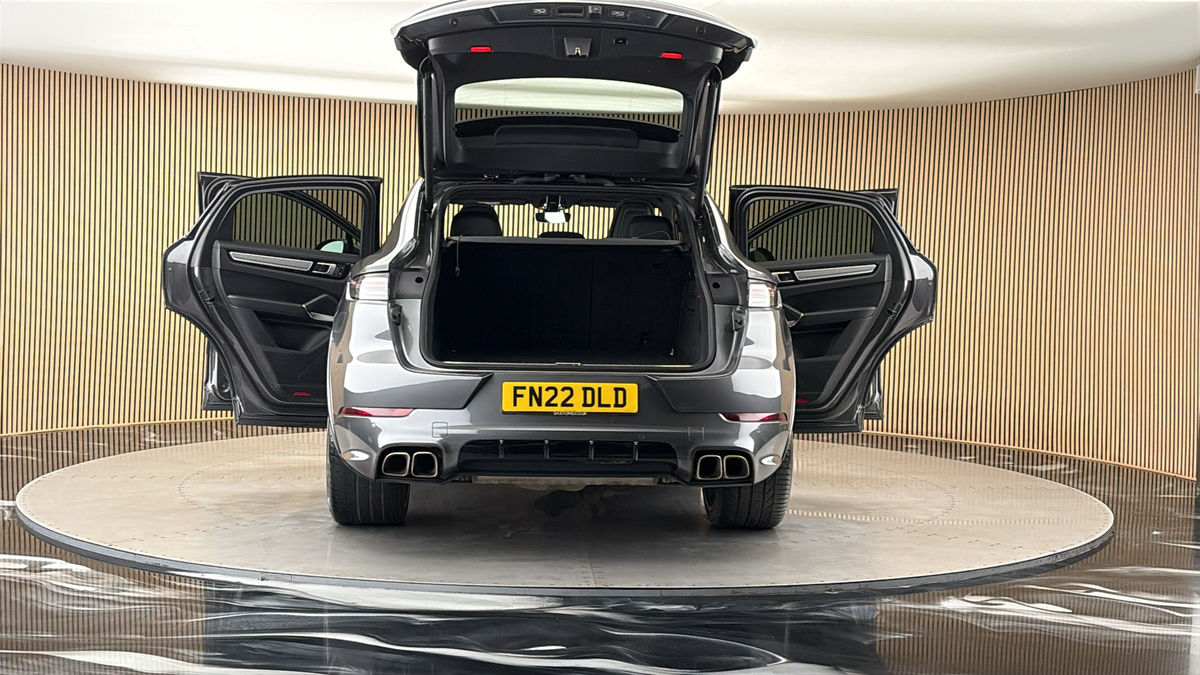 More views of Porsche Cayenne
