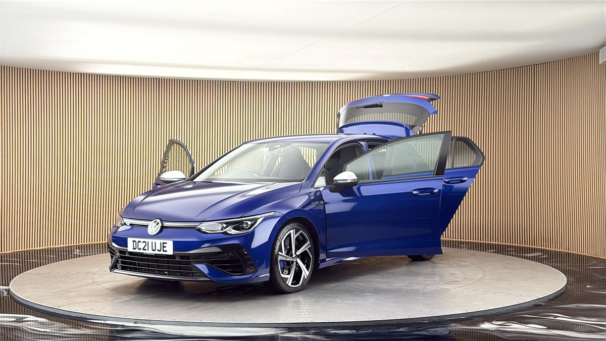More views of Volkswagen Golf