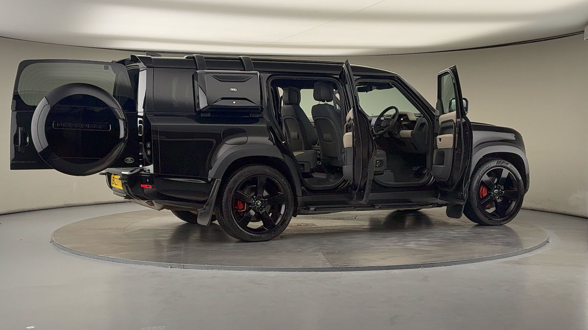 More views of Land Rover Defender 130