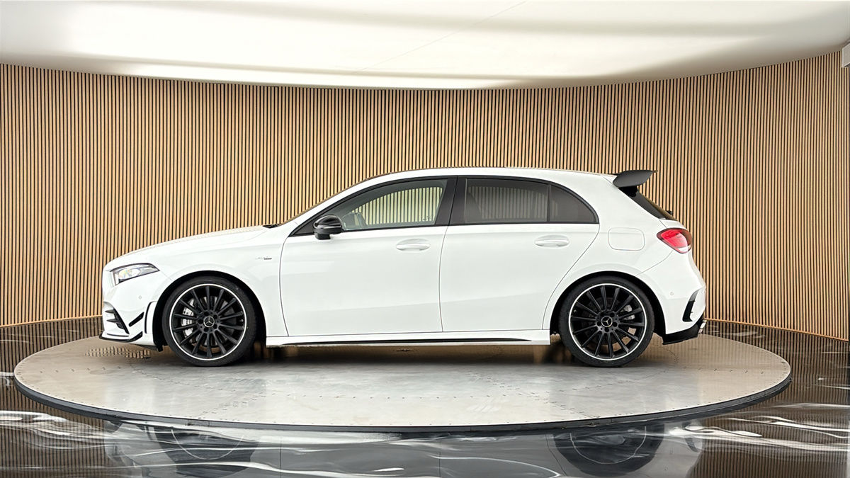 Mercedes-Benz A Class Image 15