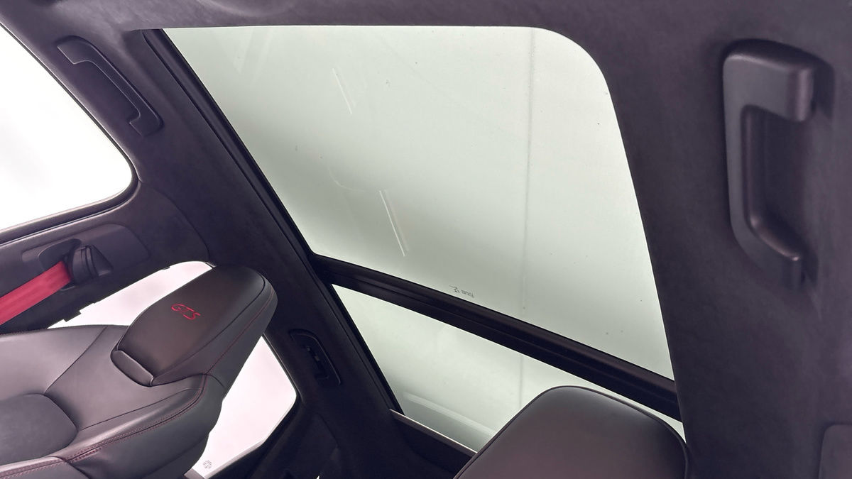 Porsche Cayenne Image 6