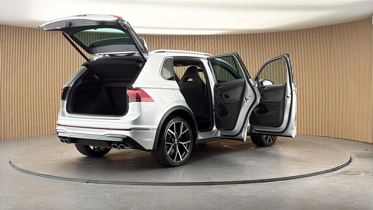 More views of Volkswagen Tiguan