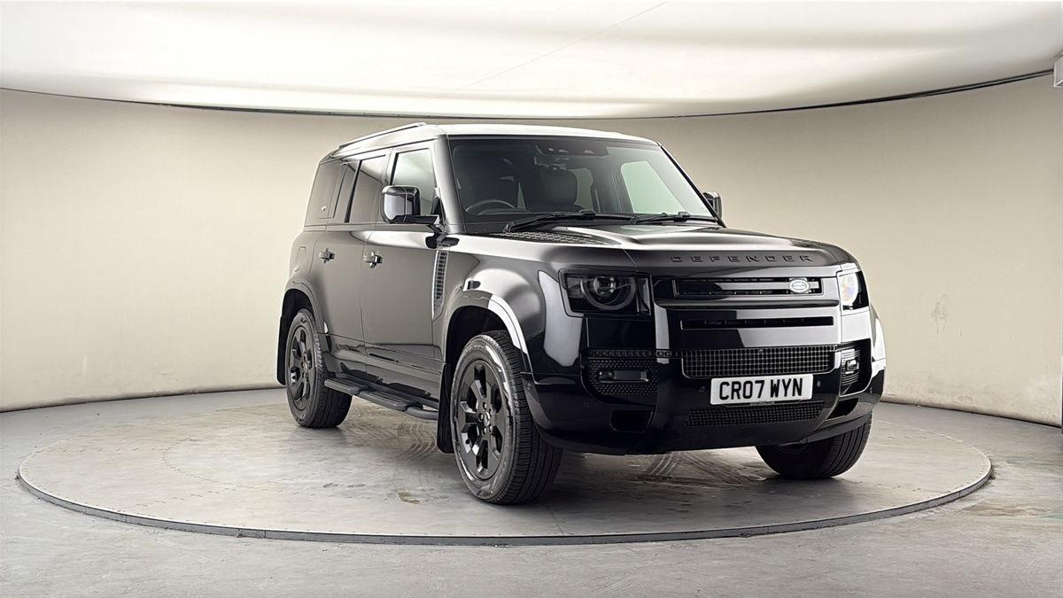 More views of Land Rover Defender 110