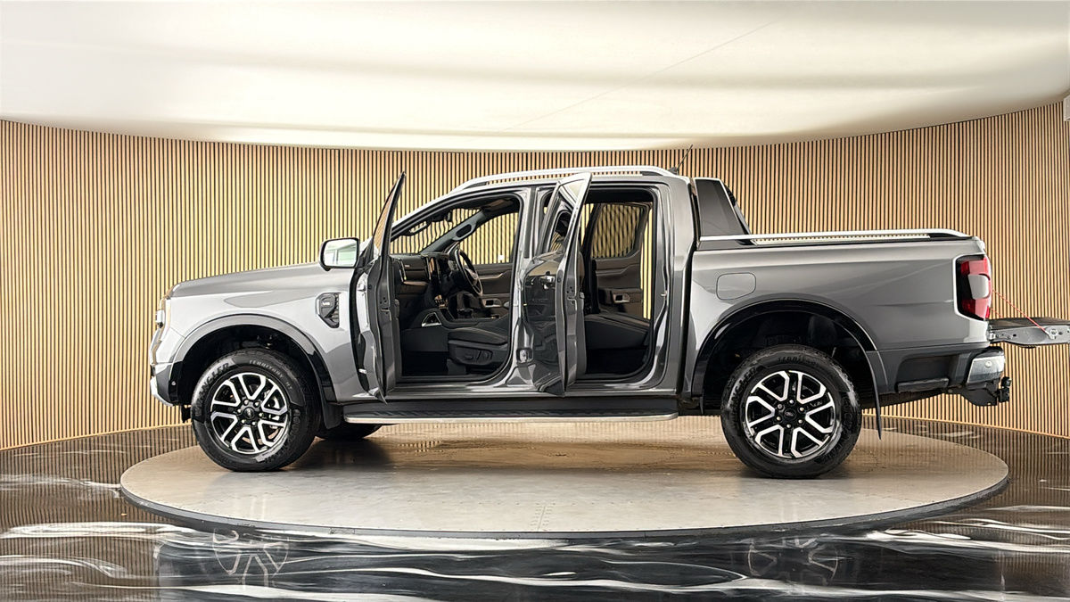 More views of Ford Ranger