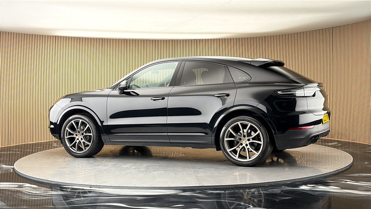 More views of Porsche Cayenne