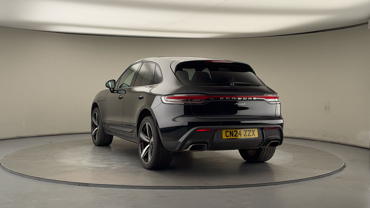 More views of Porsche Macan