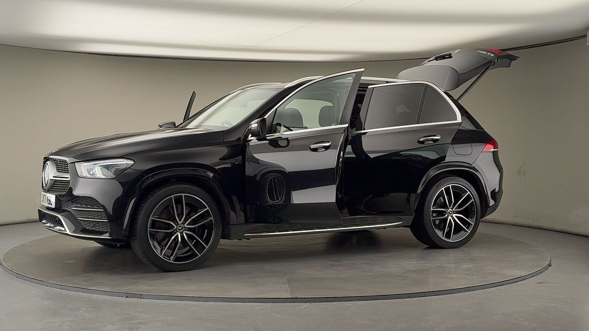 More views of Mercedes-Benz GLE