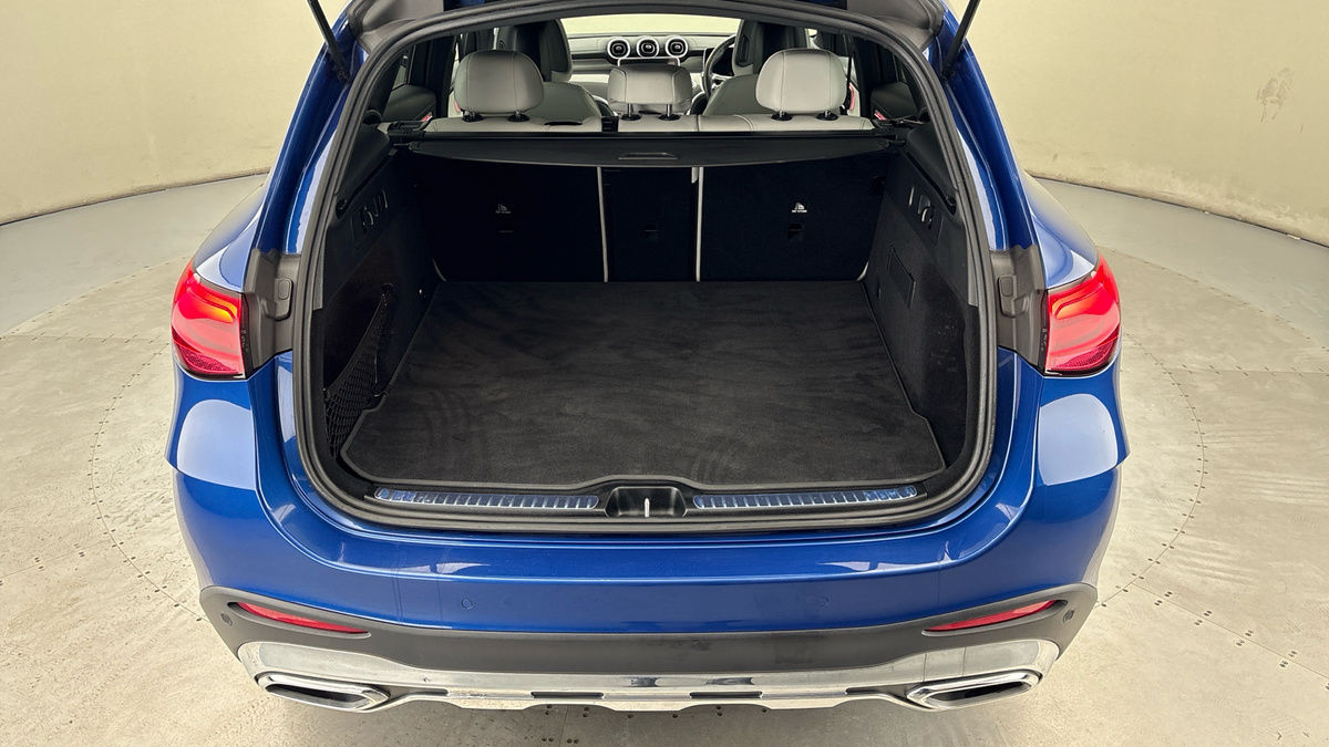 Mercedes-Benz GLC Image 11