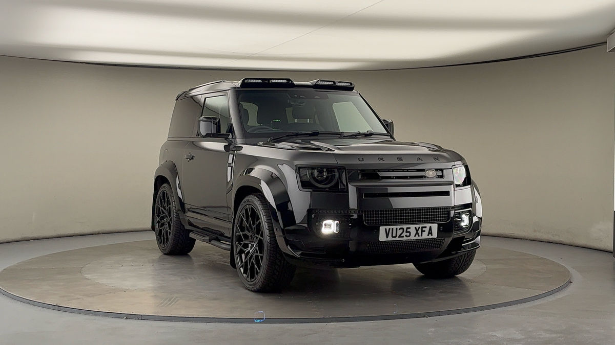 More views of Land Rover Defender 90