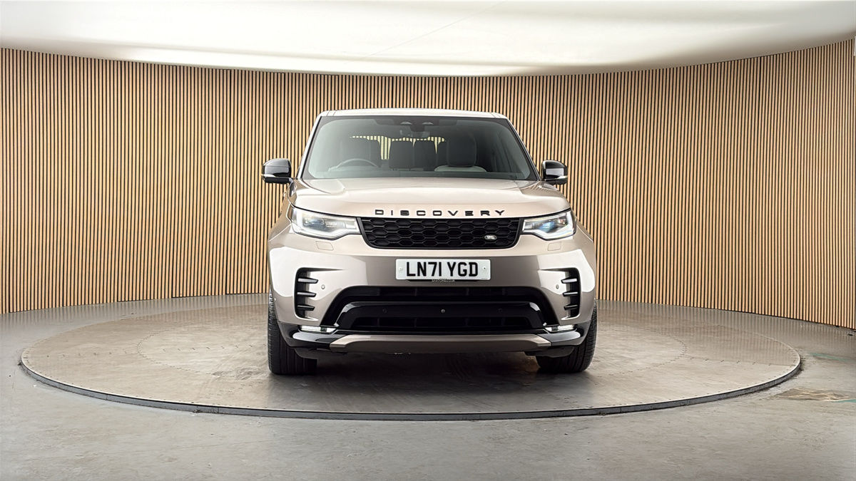 More views of Land Rover Discovery