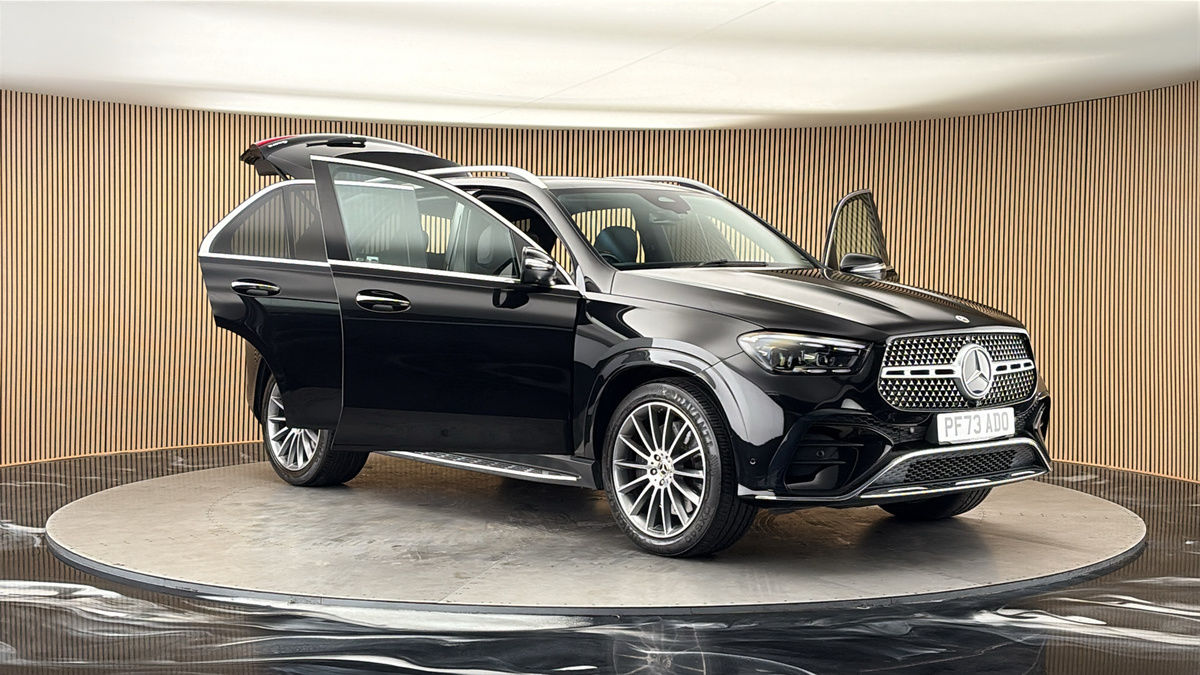 More views of Mercedes-Benz GLE