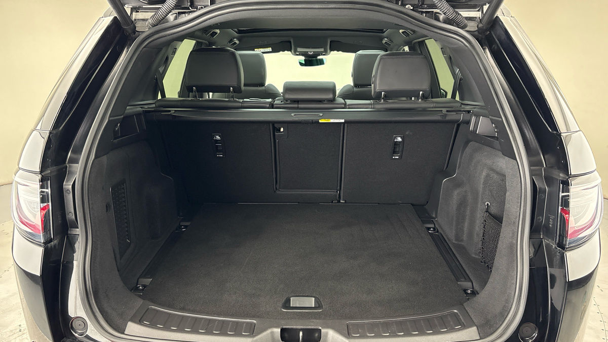 Land Rover Discovery Sport Image 11