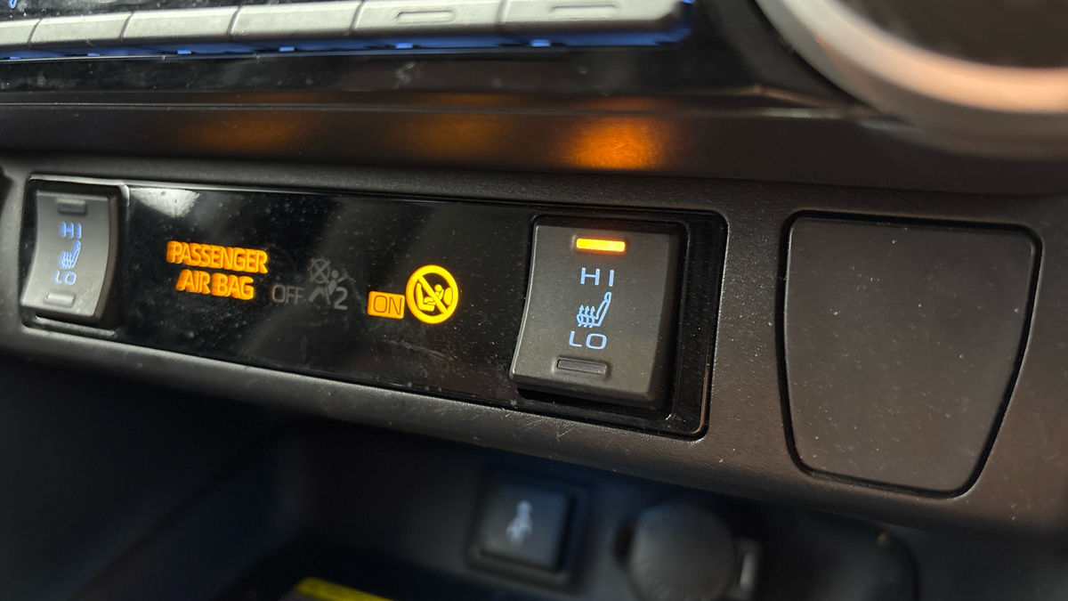 Toyota RAV4 Image 26