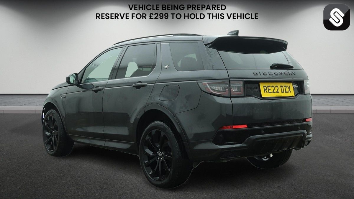 Land Rover Discovery Sport Image 3