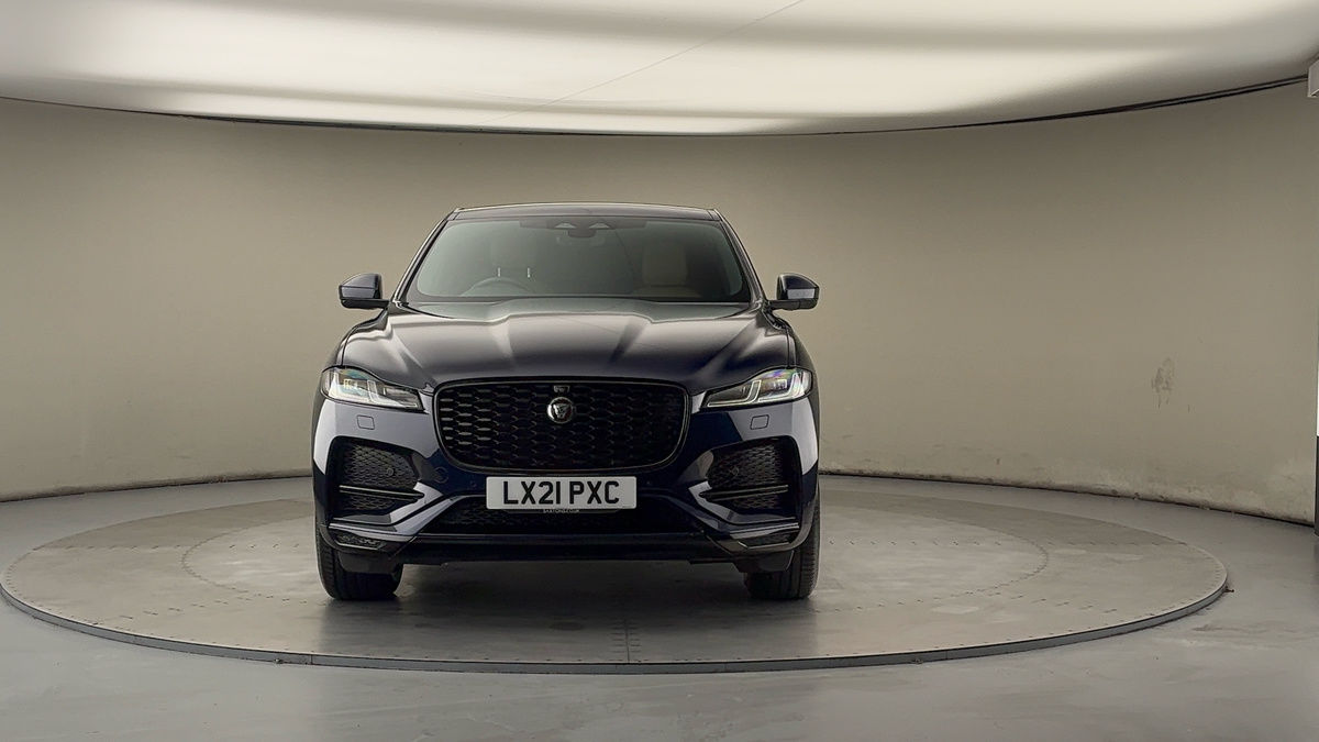 Jaguar F-PACE Image 3