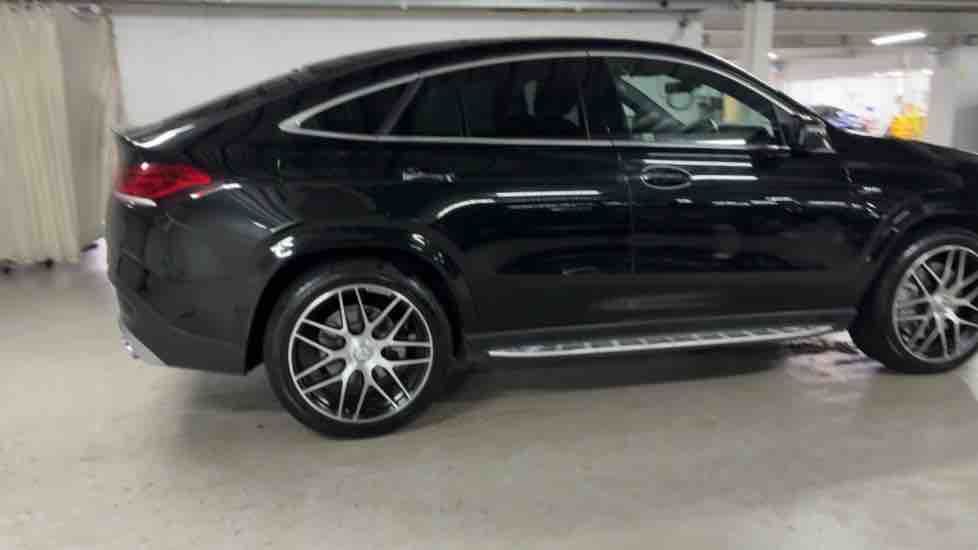 More views of Mercedes-Benz GLE
