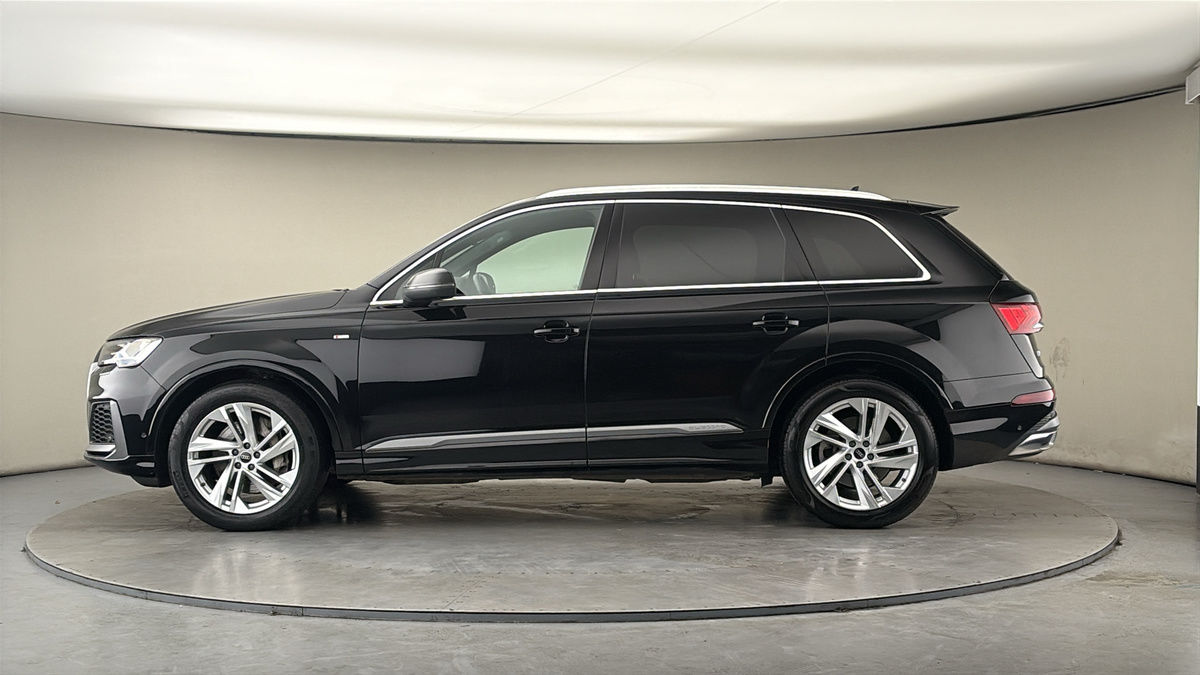 Audi Q7 Image 15
