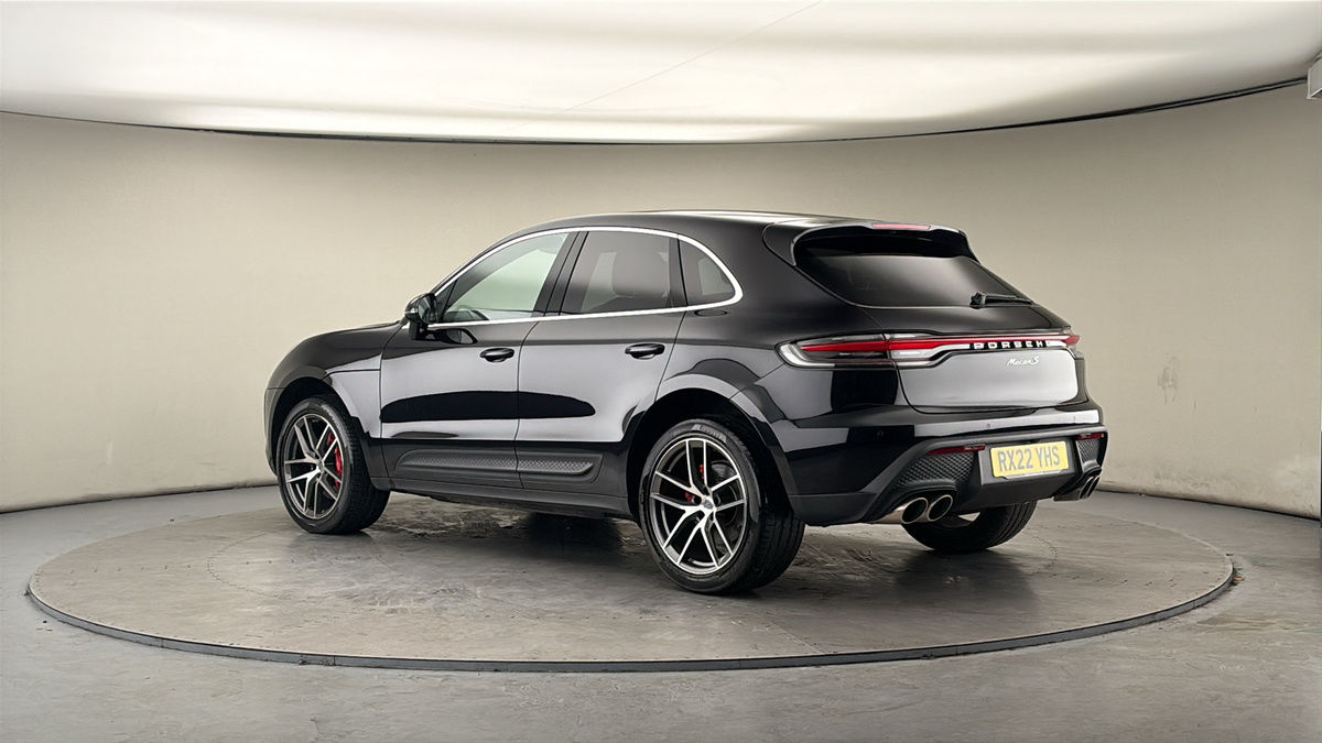 More views of Porsche Macan