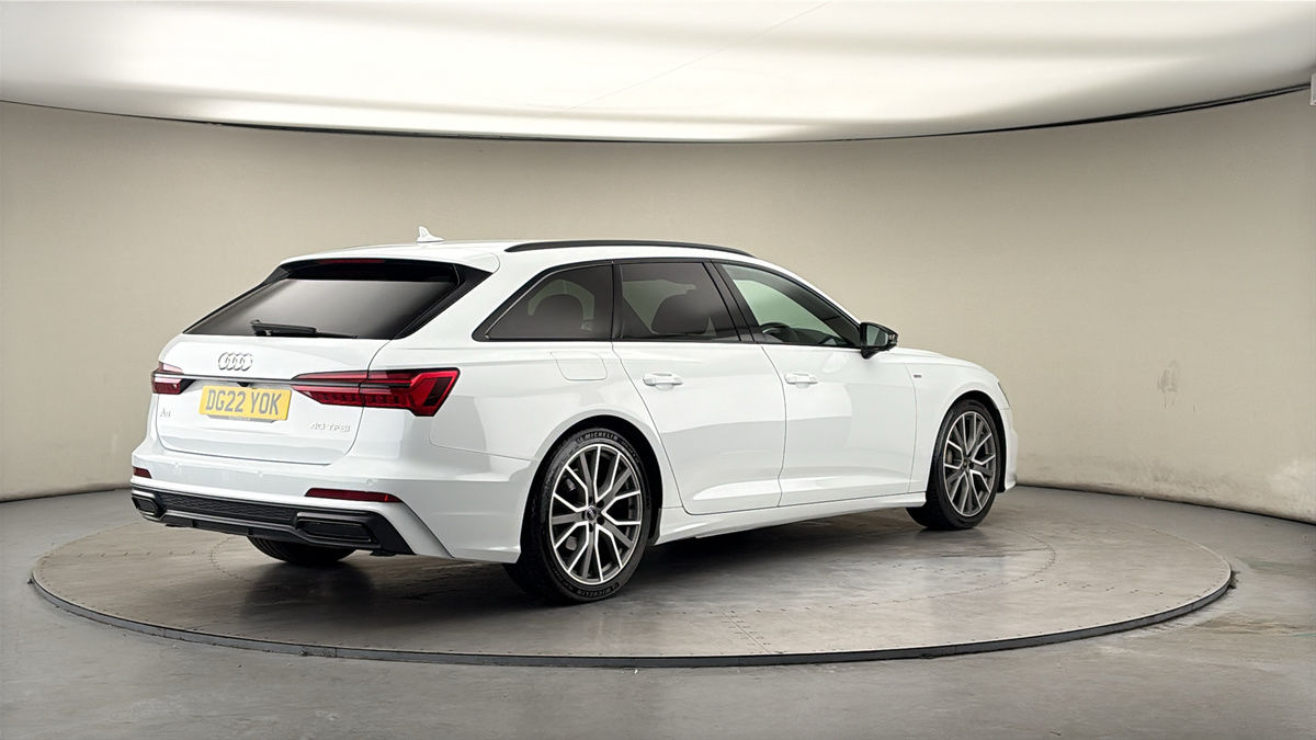 Audi A6 Avant Image 21