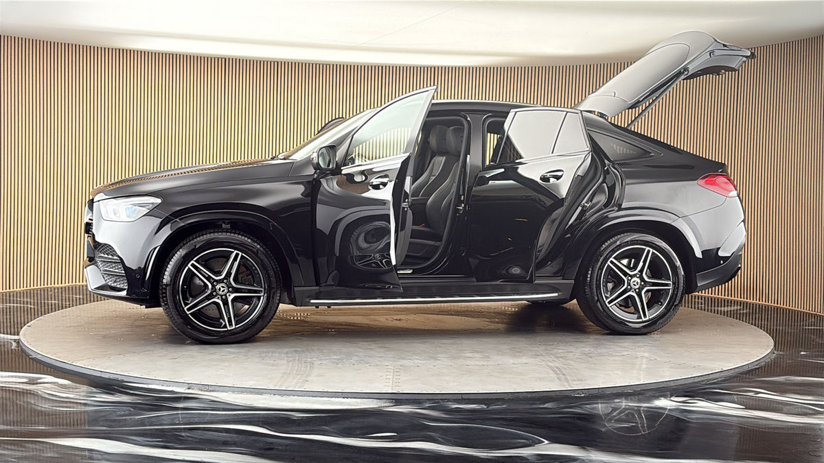 More views of Mercedes-Benz GLE