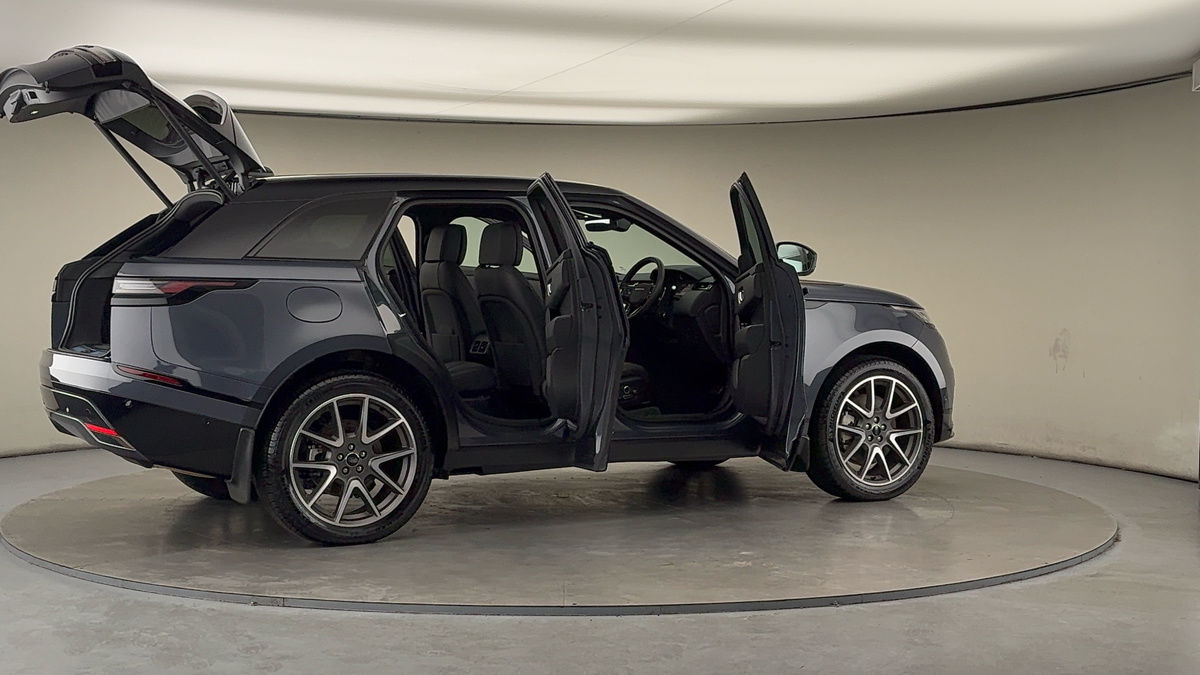 More views of Land Rover Range Rover Velar