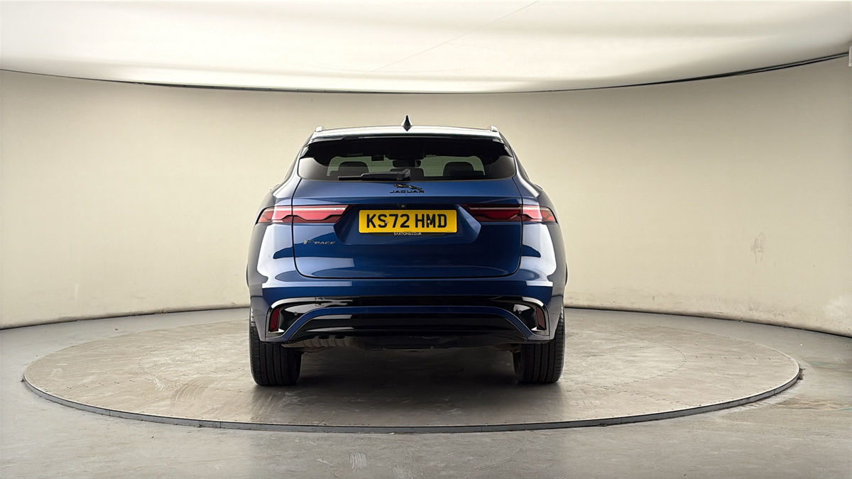 Jaguar F-PACE Image 4