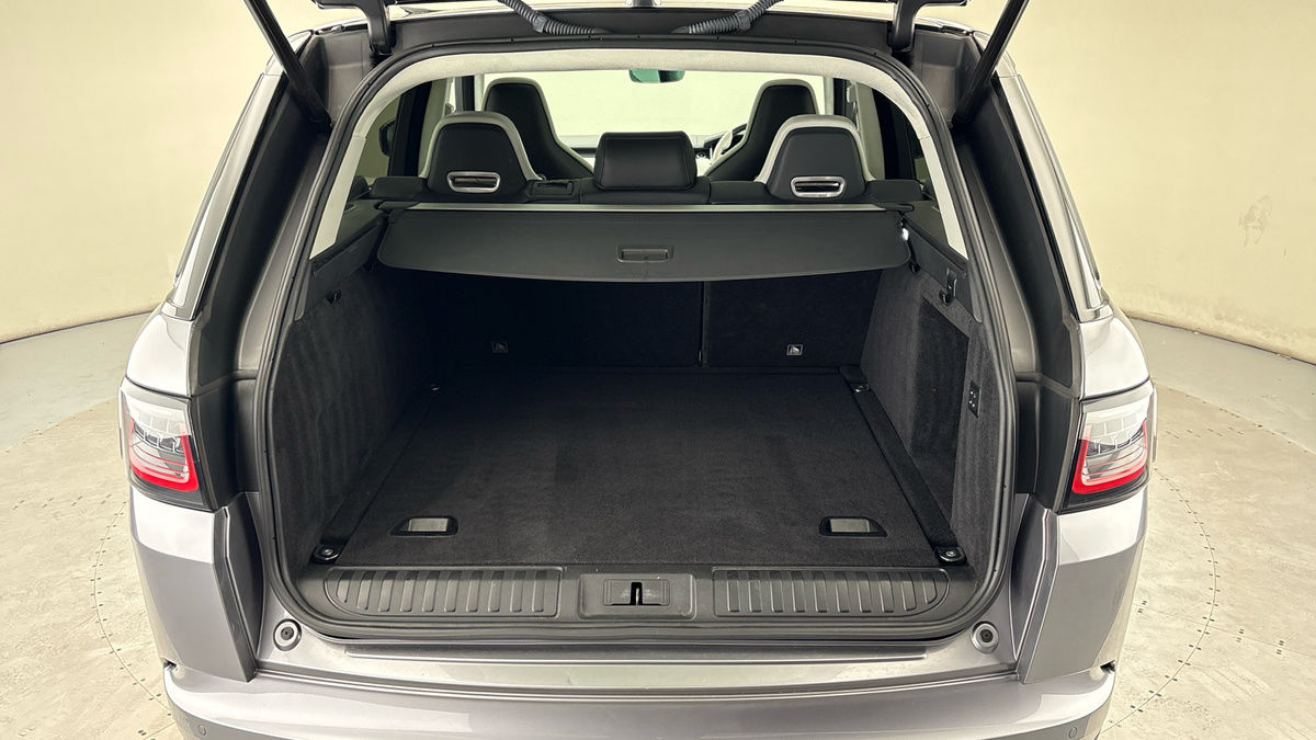 Land Rover Range Rover Sport Image 11