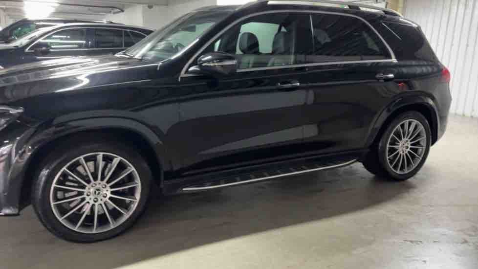 More views of Mercedes-Benz GLE