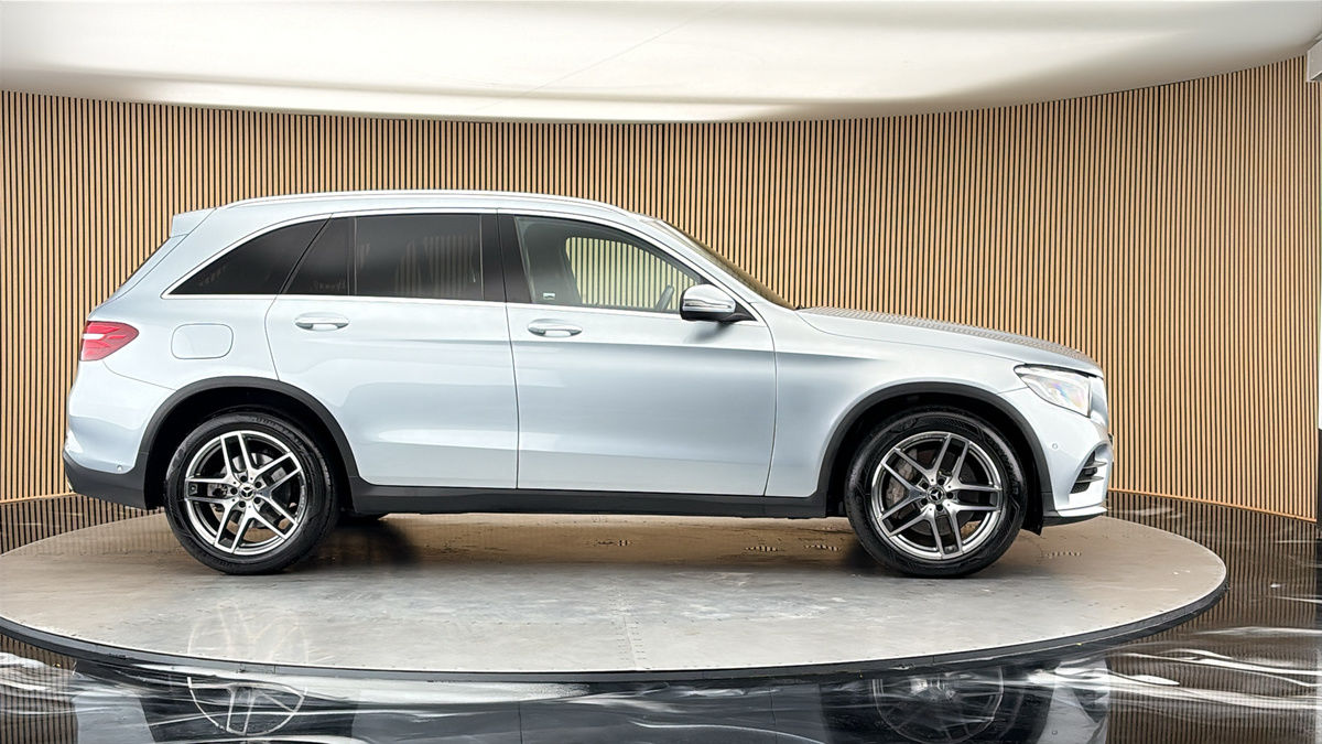 More views of Mercedes-Benz GLC