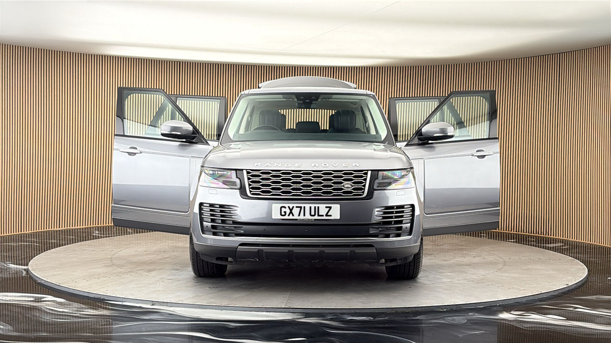 More views of Land Rover Range Rover