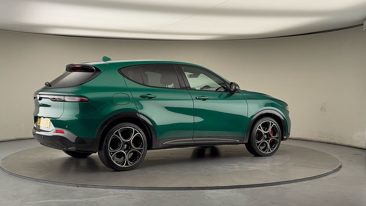 More views of Alfa Romeo Tonale