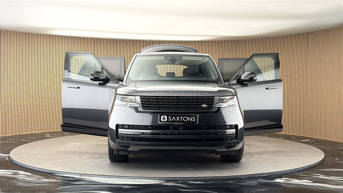 More views of Land Rover Range Rover
