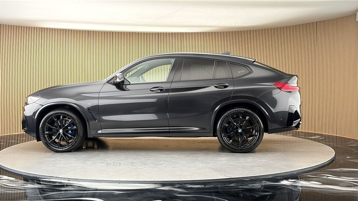More views of BMW X4